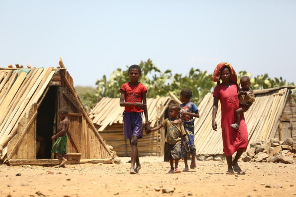 The combined effects of the drought, the pandemic COVID-19 and the insecurity upsurge have undermined the already fragile food security and nutrition situation of the population of southern Madagascar, Amboasary district, Madagascar. Photo: WFP/Tsiory Andriantsoarana. 