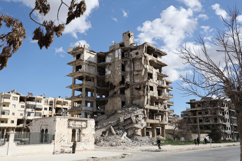 シリアのアレッポにて、紛争や地震で破壊された建物。