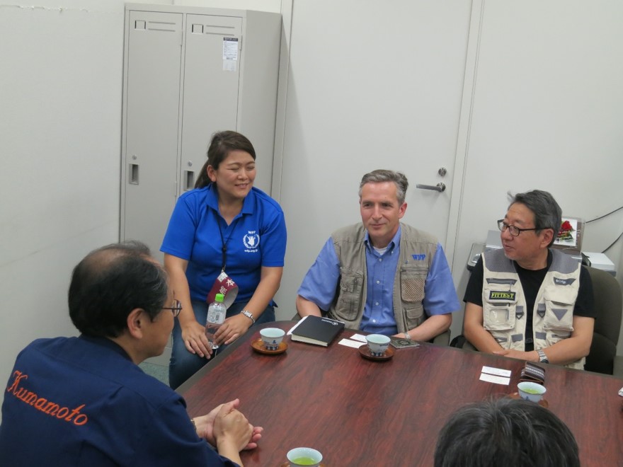 スティーブン・アンダーソン 国連WFP日本事務所代表と元国連WFPアジア局長 忍足謙朗が熊本を訪問