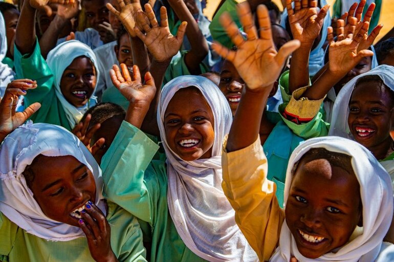 スーダンの学校給食：コロナウイルスの前とそれ以降