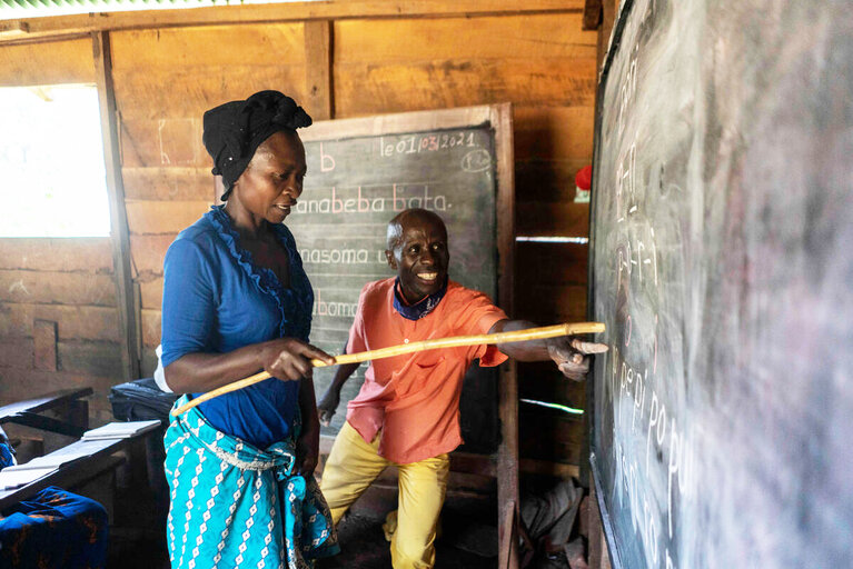 「読み書き」能力の普及：識字訓練によるコンゴ女性のエンパワメント活動