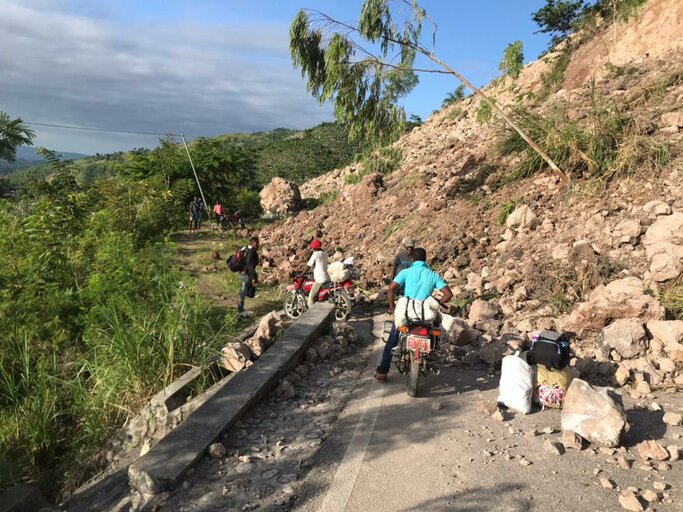 ハイチ地震: 国連WFPはパートナーと協力して被災者を支援