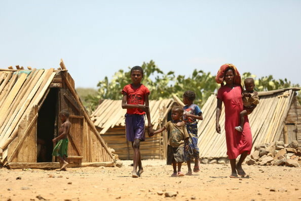 マダガスカル南部は干ばつにより何百万人もの人々飢餓に直面