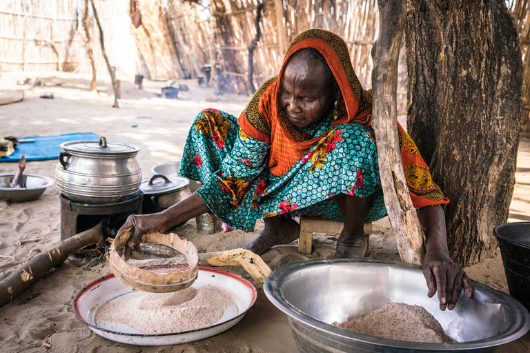 食料価格と燃料費の高騰で、記録的飢餓と資金不足に直面する西アフリカで活動費が増加