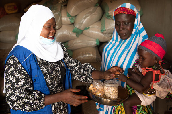 WFP food assistance is helping Niger population to cope with food insecurity in the worst drought affected regions. Photo: WFP/Mariama Ali Souley