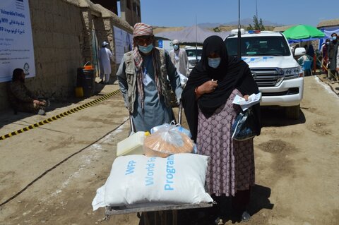 アフガニスタン女性の苦難：食料支援が「唯一の希望」