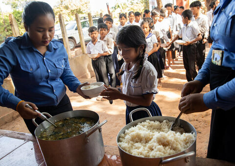 学校給食がカンボジアの子どもと地域の未来を変える