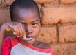 持ち帰り食料のおかげでゾンバ地区の子どもたちは朝ごはんを食べられています。Photo: WFP/Francis Thawani