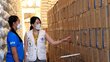 ラカイン州の州都、シットウェの支援物資倉庫にて ©WFP