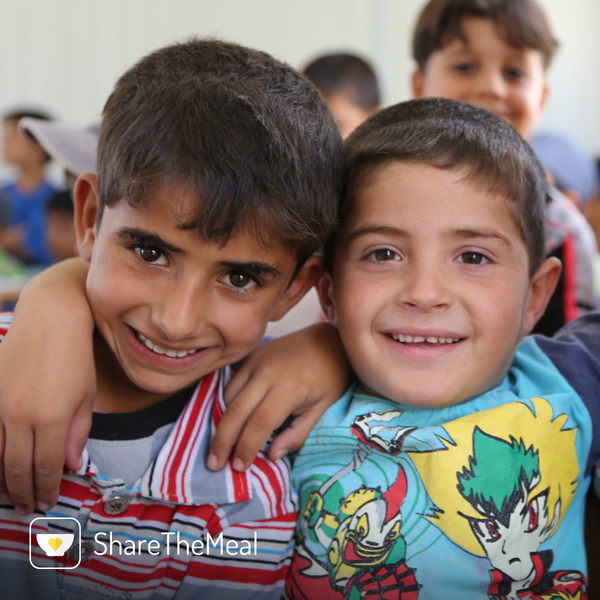 国連WFP、シリア難民の子どもに食事を届ける、無料スマートフォンアプリを公開