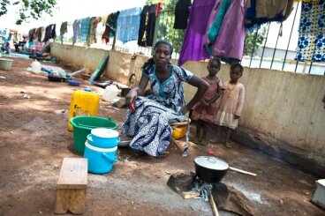 アフリカの難民80万人への食糧支援を削減 国連WFP、UNHCRが緊急支援要請