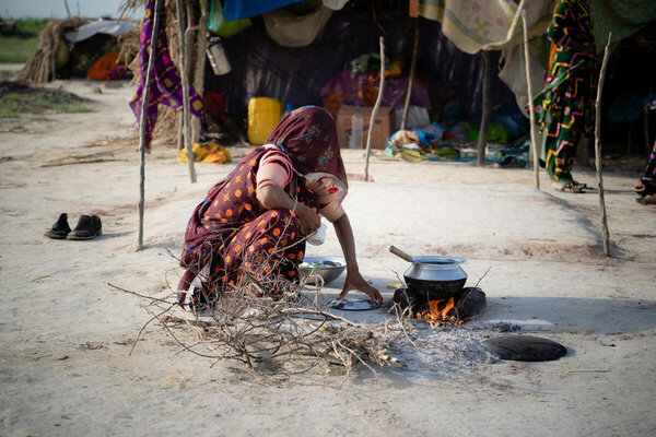  WFP/Balach Jamali. Needs Assessment of families affected by the floods in Lasbela, Balochistan before the food distribution drive