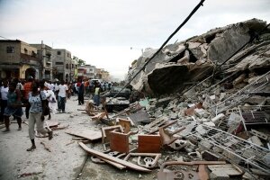 WFP、ハイチで地震被災者に緊急食糧支援開始