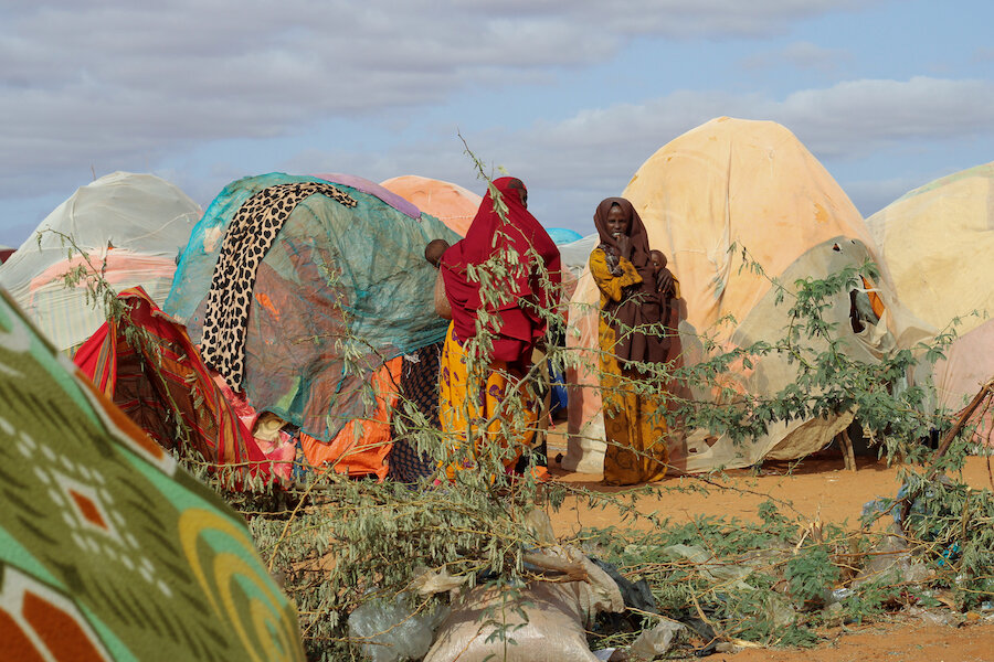 ソマリア、ドロウのカバサキャンプの仮設テントで暮らす国内避難民
