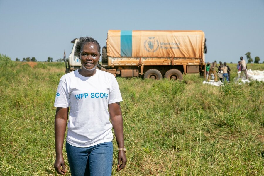 WFP南スーダン事務所のフィールドモニター、ジュリア・ポニ Photo: WFP/Eulalia Berlanga