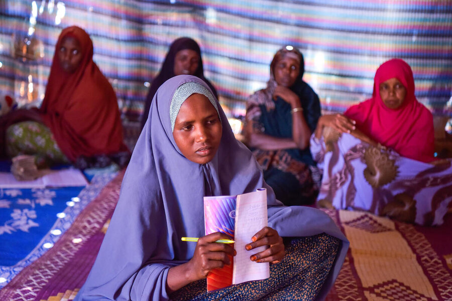 国連WFPとメルシー・コープスのエンパワーメント・プロジェクトが開始されて以来、約600人の女性が事業を立ち上げ、研修を受け、持続可能な市場へアクセスできるようになりました。 Photo: WFP/Michael Tewelde 