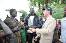 駐エチオピア日本大使、南スーダンからの難民が流入するガンベラを訪問